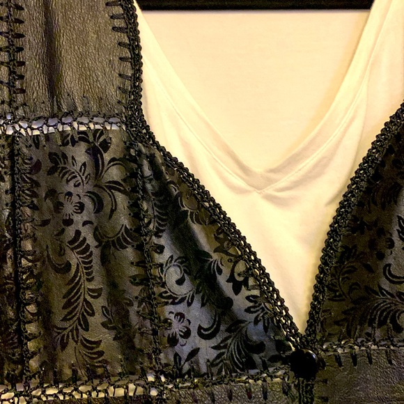 Vintage Leather and Crochet Vest - Picture 5 of 5